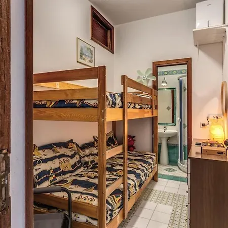 Apartment Casa Giorgio, Relais Con Ampia Terrazza Privata Sul Mare *
