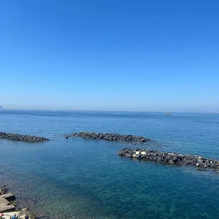 Apartment Casa Giorgio, Relais Con Ampia Terrazza Privata Sul Mare *
